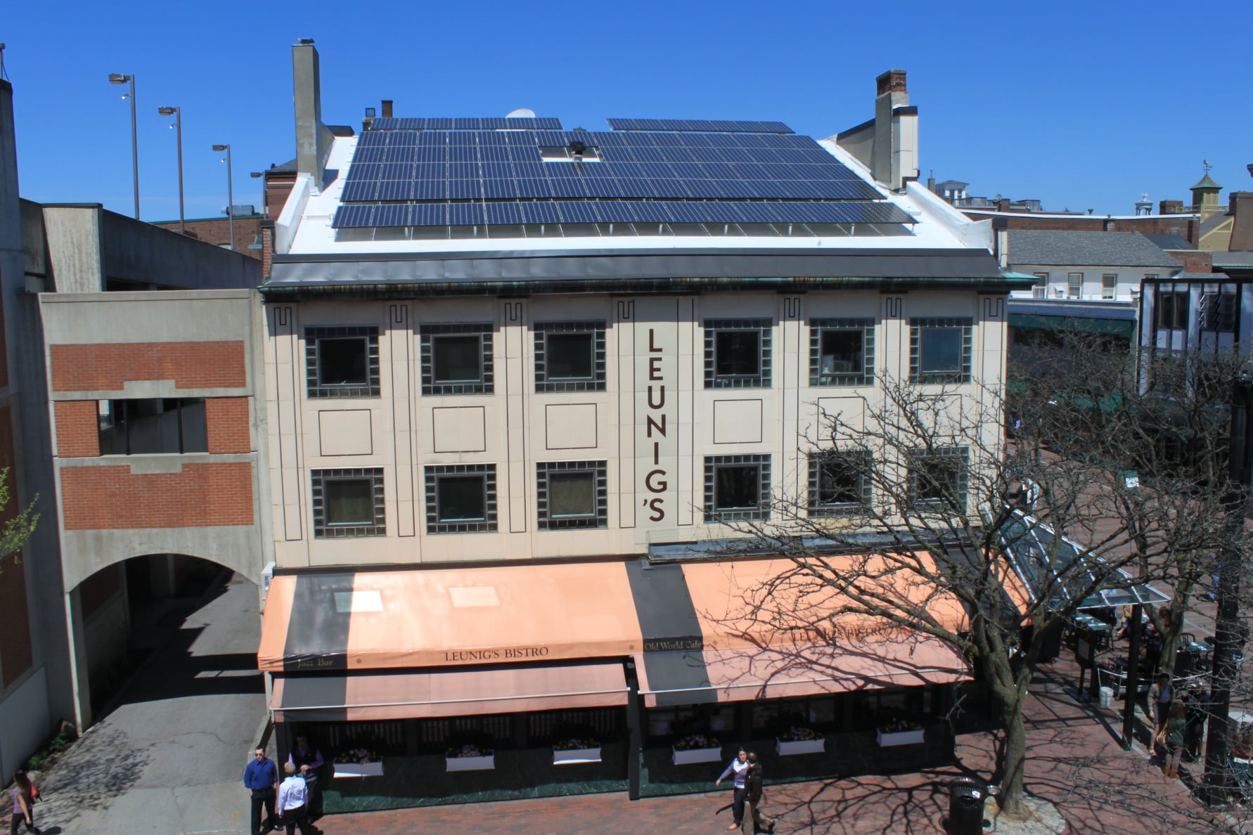 Solar panels on top of Leunigs restaurant in Burlington, VT