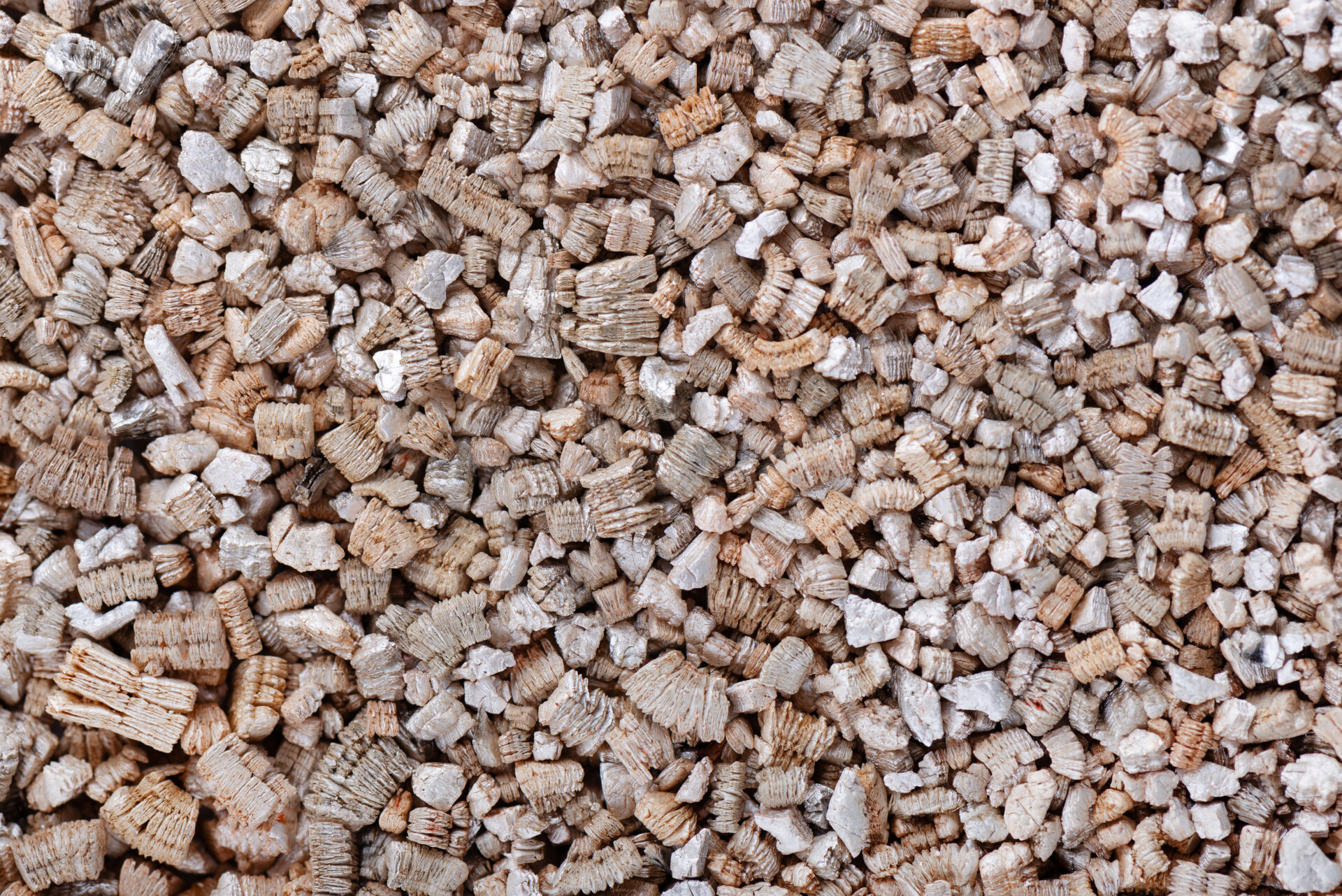 Vermiculite: What you Need to Know - Building Energy